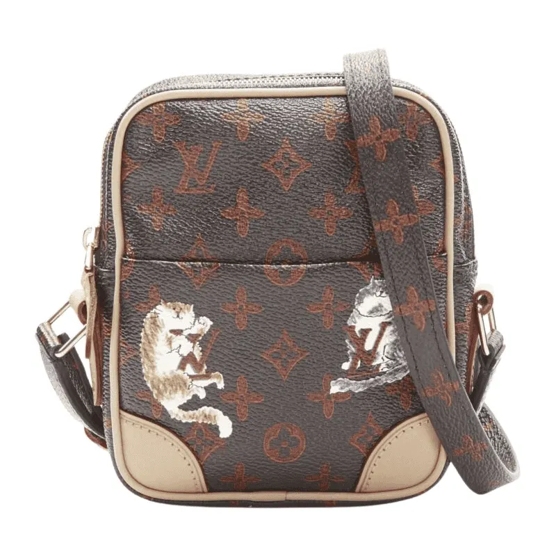 Louis Vuitton Catogram Camera Bag Black Canvas Never worn - Front View