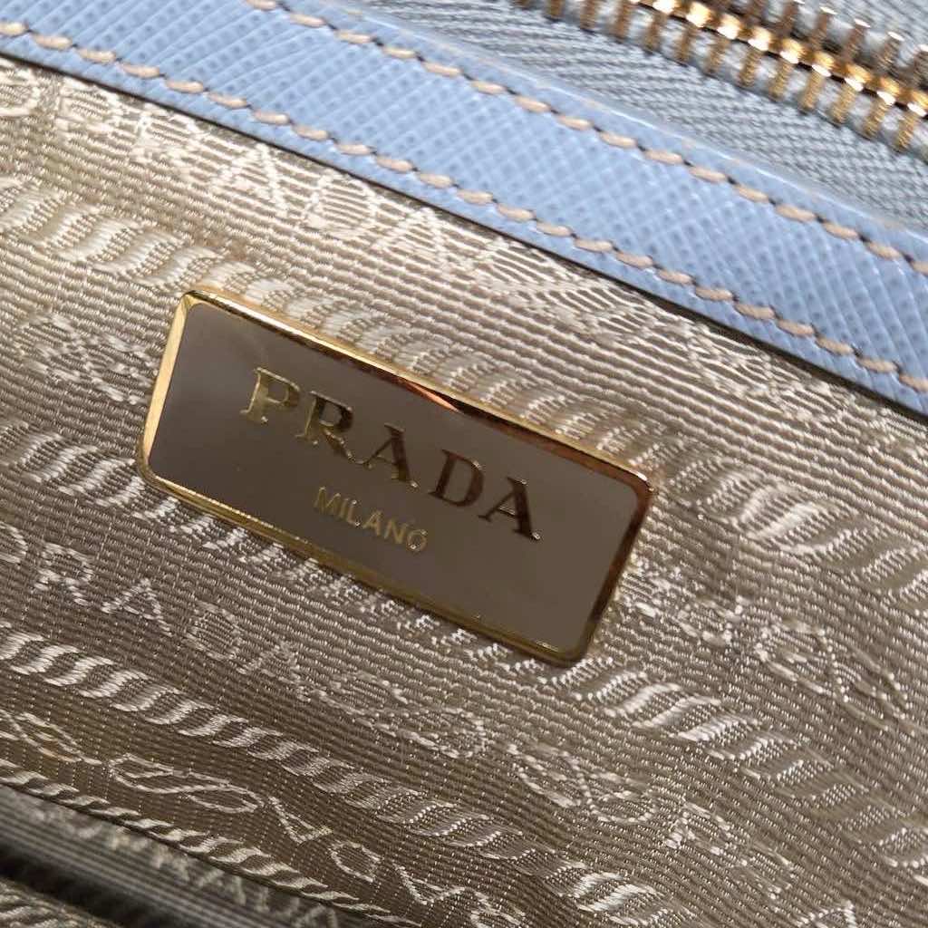 Prada Galleria - Detail 1