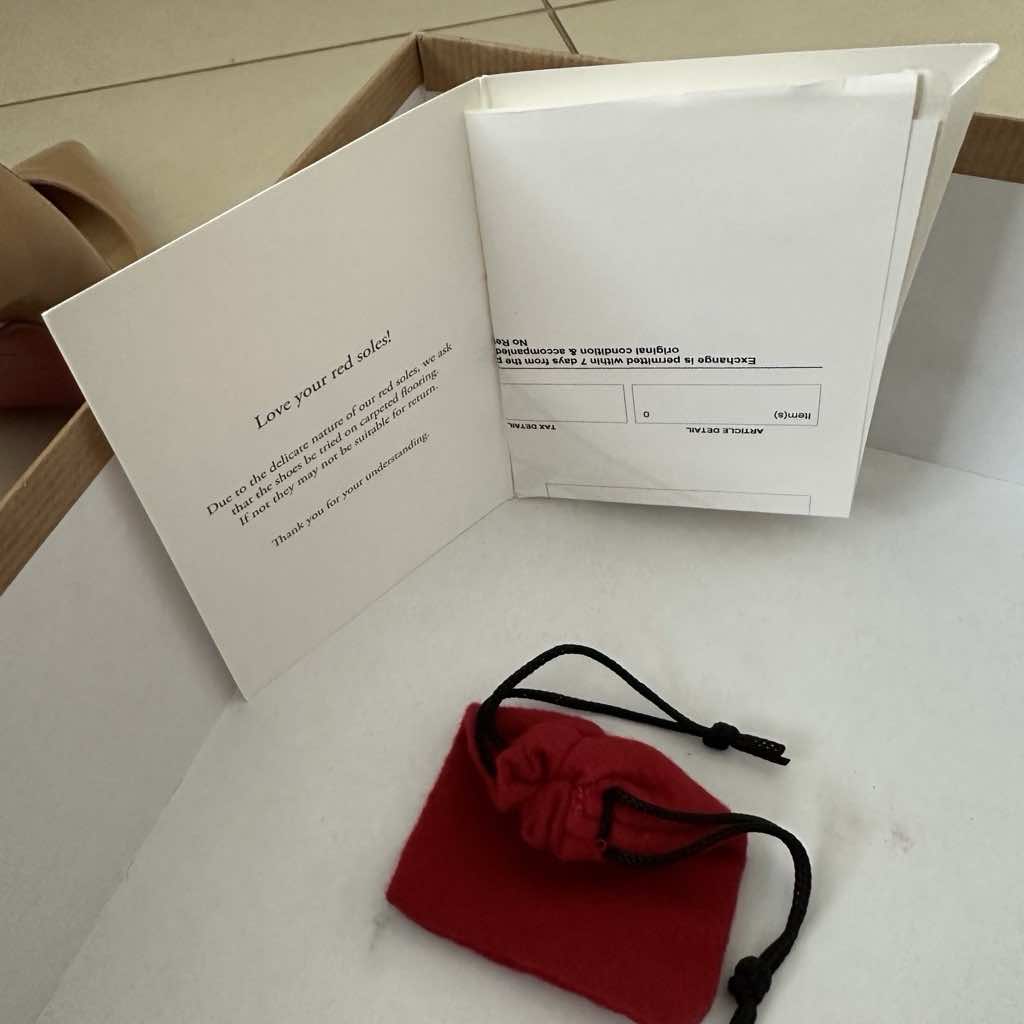 Christian Louboutin Beige Heels - Detail 2