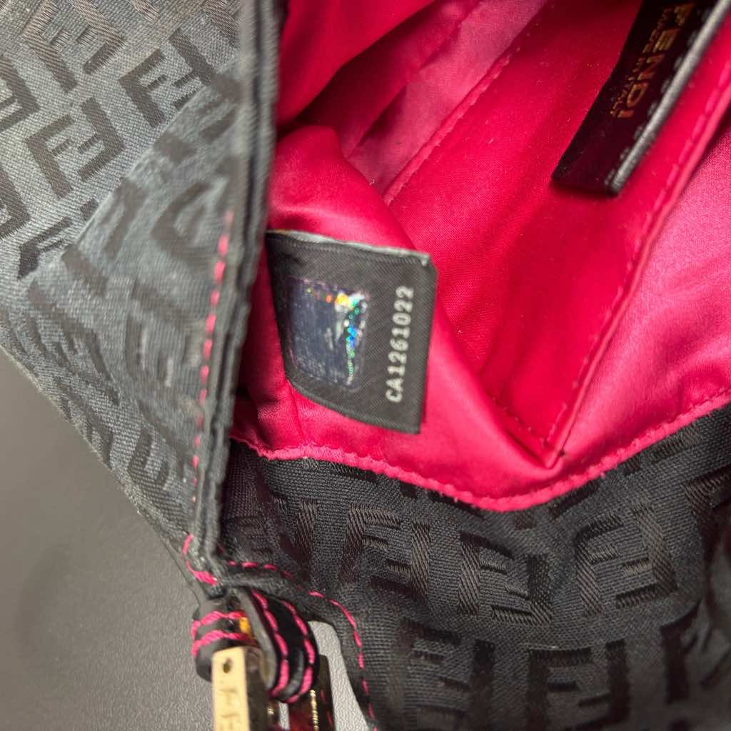 Fendi Baguette - Image 11