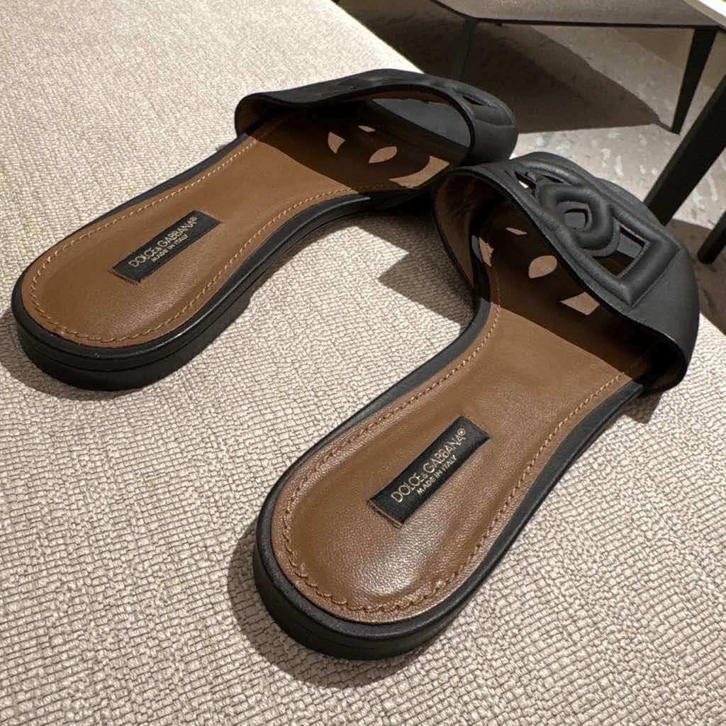 Dolce & Gabbana Millennials Sandals - Back view
