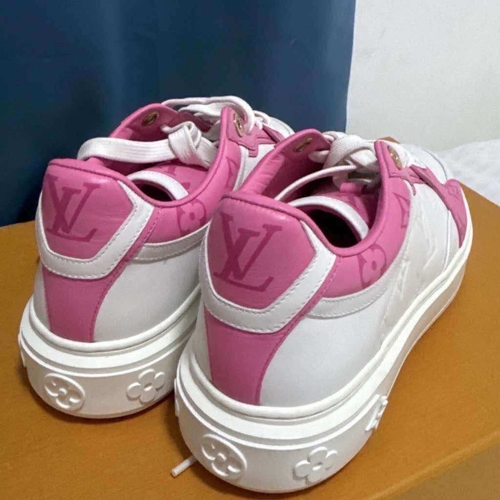 Louis Vuitton Time Out - Back view