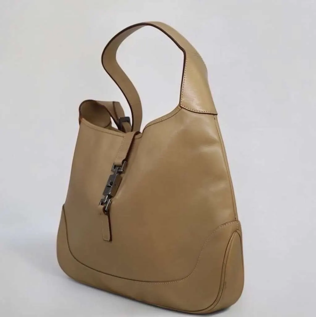 Gucci Jackie 1961 Beige Leather Metal Fair - Model View