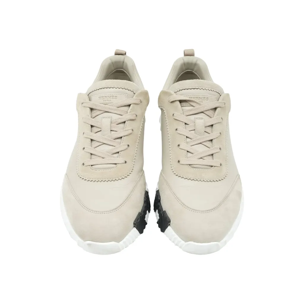 Hermès Boucing Snaecker Beige Color DB Size 44 Beige Leather Fair - Front View