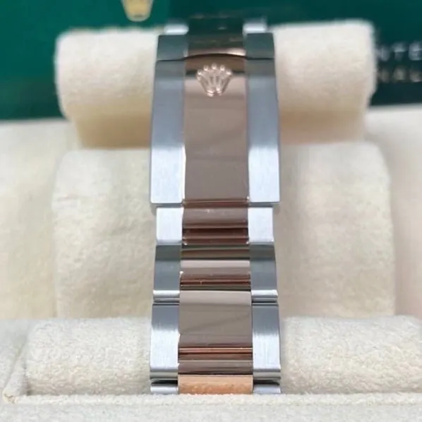Rolex Datejust 41 Pink Never worn - Box View