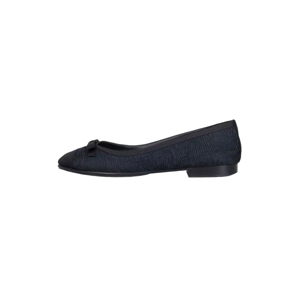 Chanel Chanel Black Textile Ballerina Flats with Bows, Size 38.5 Pre-owned
