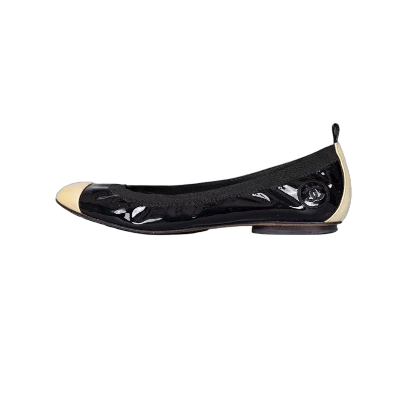 Chanel Chanel Black Patent Leather Ballerina Flats - Size 39.5 pre-owned
