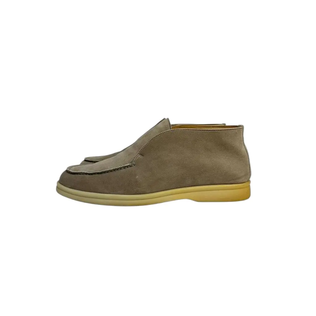Loro Piana Dark Loafers Beige Suede Very good - Front View