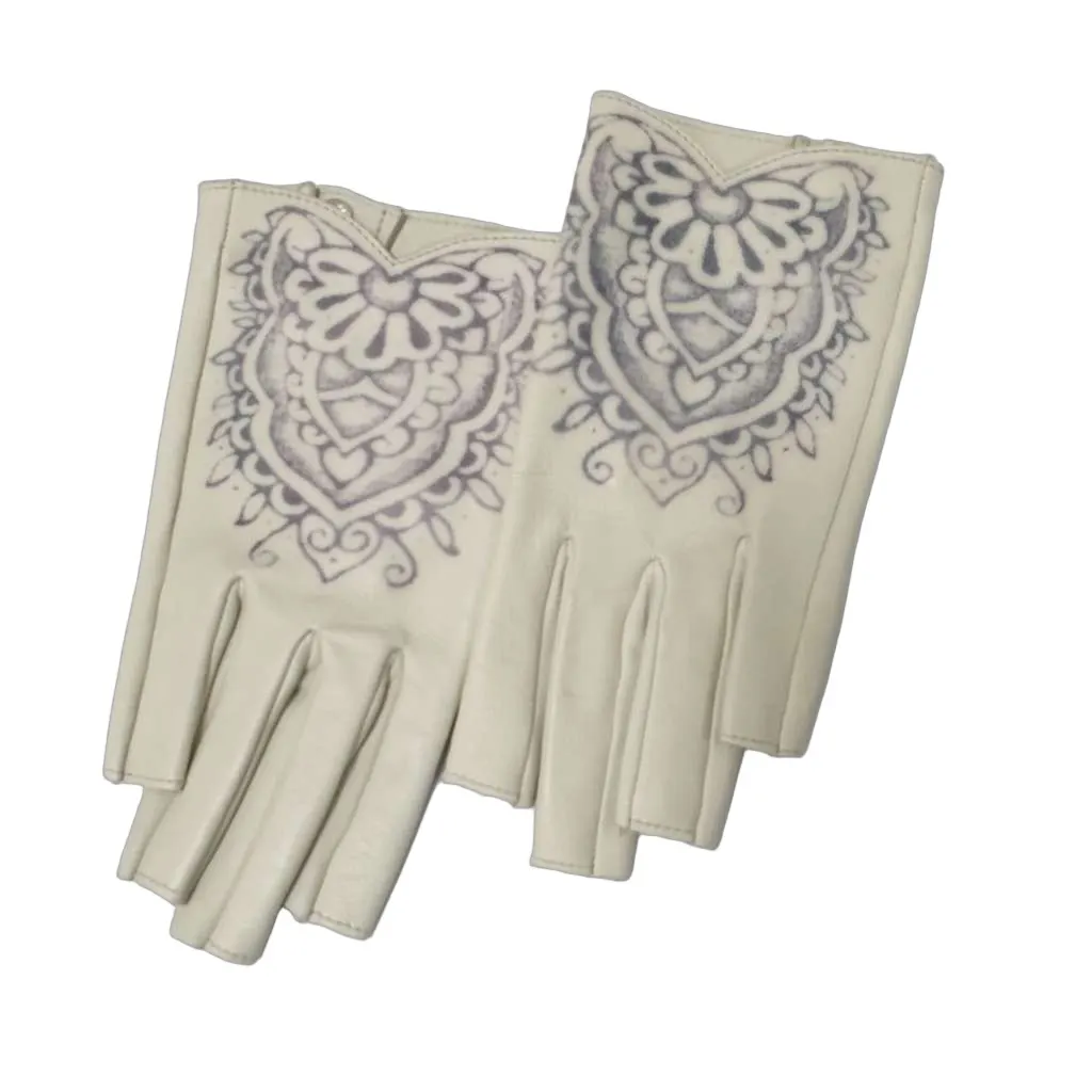 Chanel Lambskin Fingerless Gloves Black Never worn, with tag - Front View