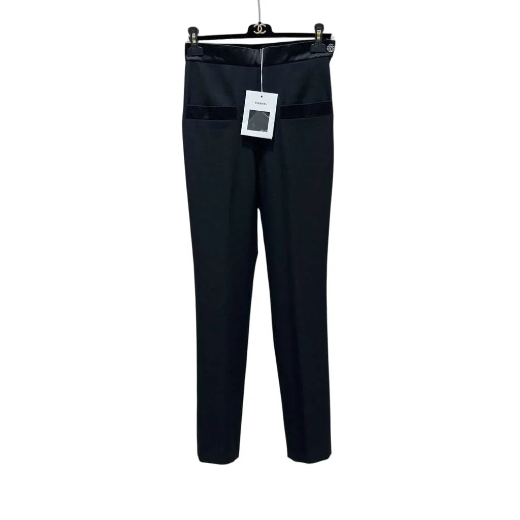 Chanel Pants Trousers Black Wool Never worn, with tag - Front View