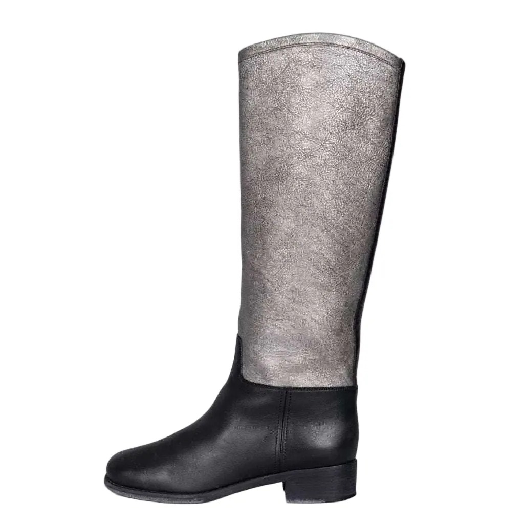 Chanel Ankle Boots Black Leather Very good - Front View