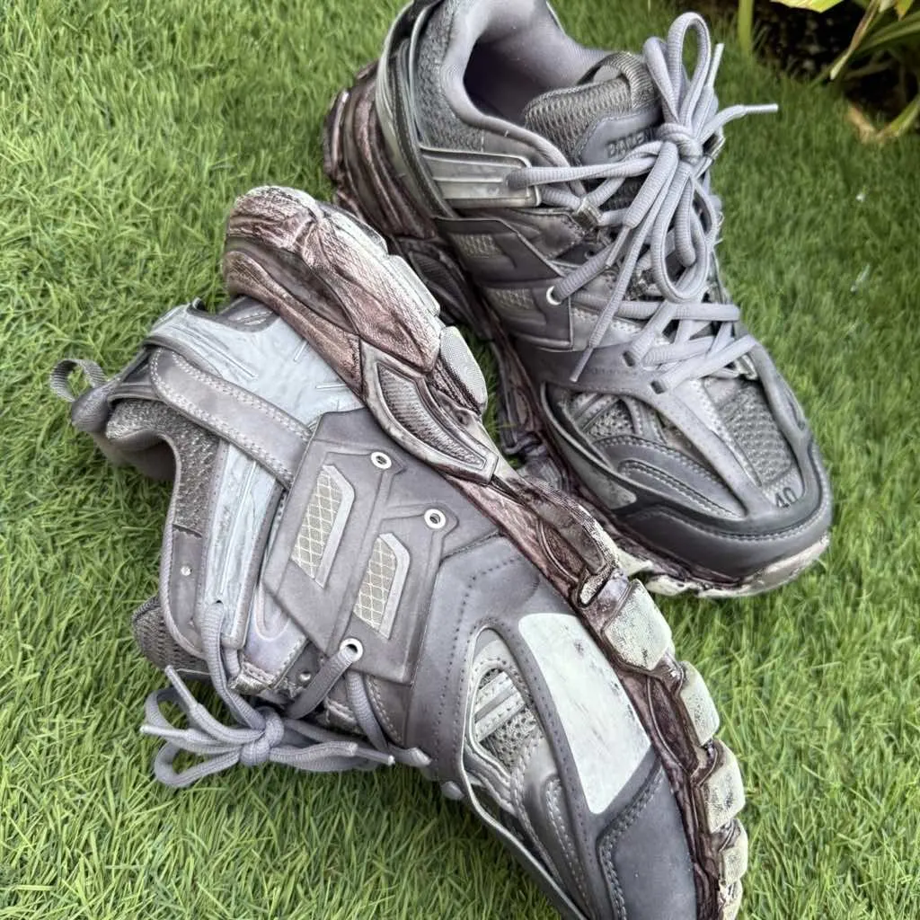 Balenciaga Track 40 Purple Very good - Box View