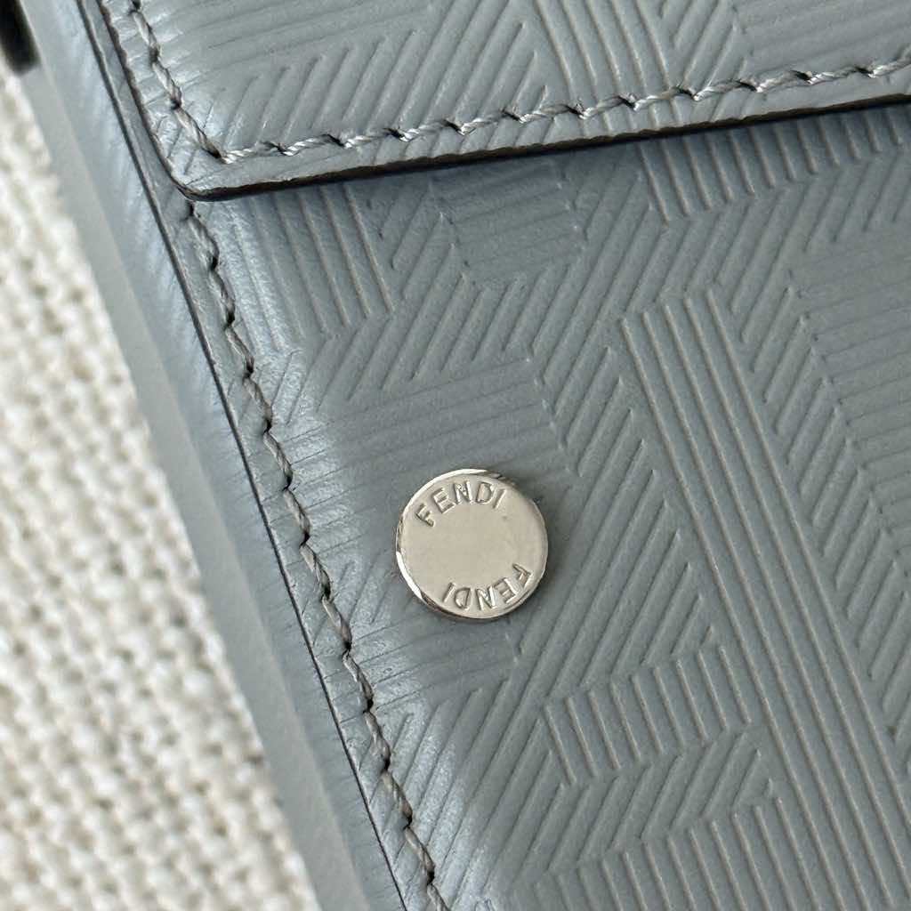 Fendi Baguette Trunk - Detail 2