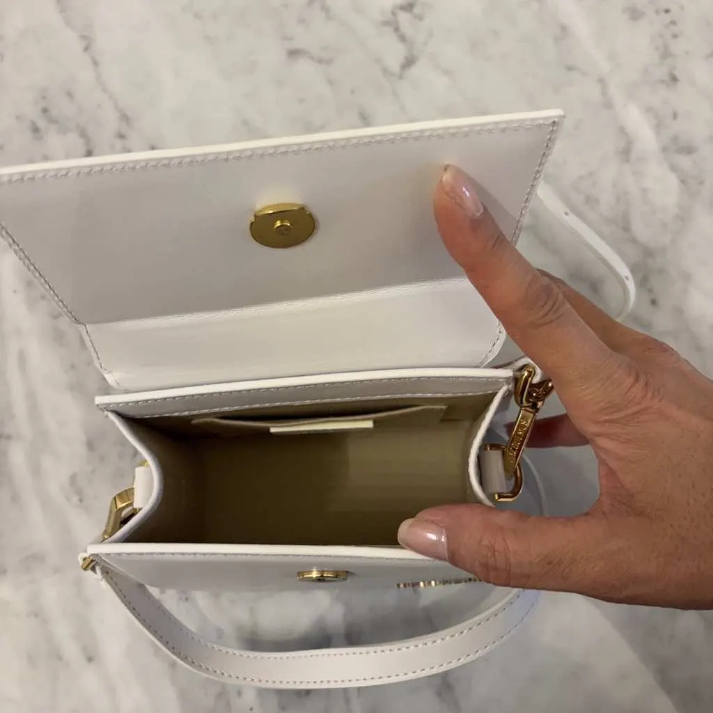 Jacquemus Le Chiquito White Leather Gold Never worn, with tag - Inside View