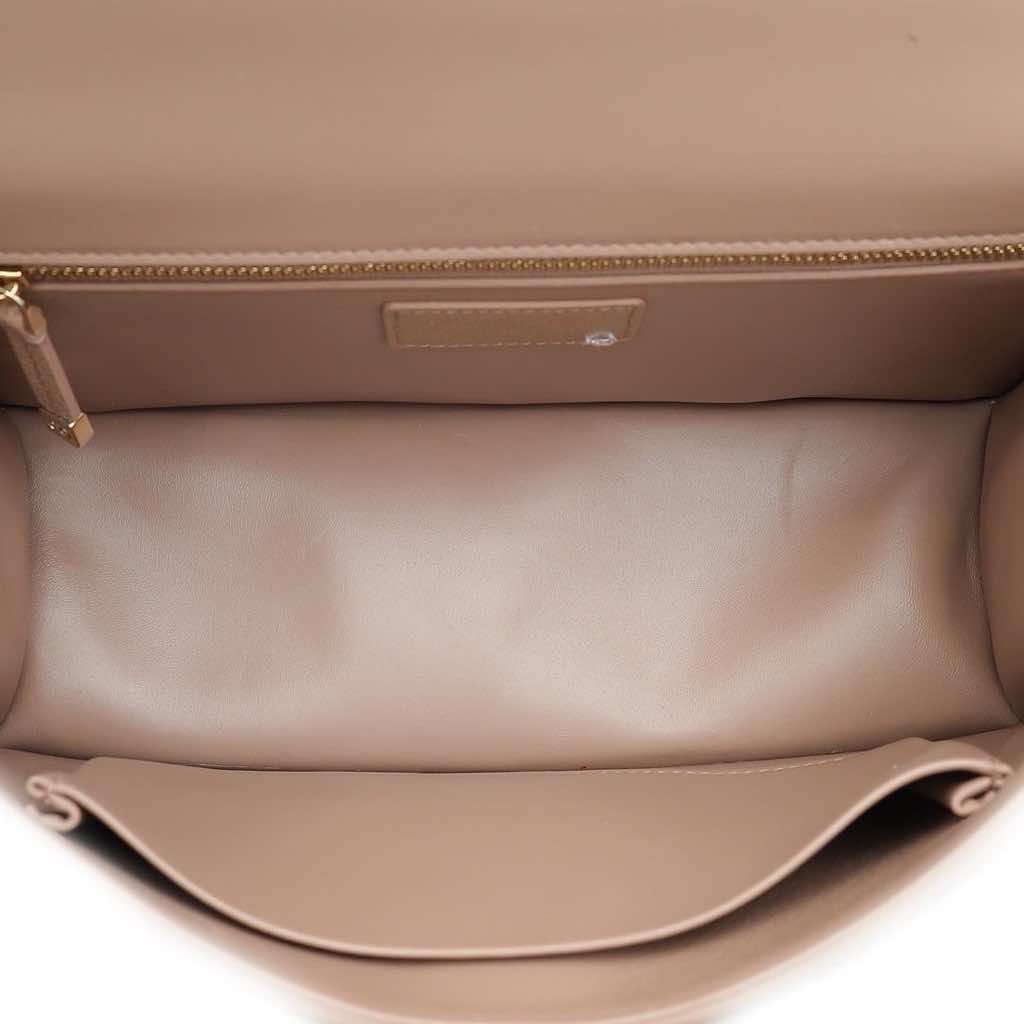 Christian Dior Montaigne 30 - Detail 1