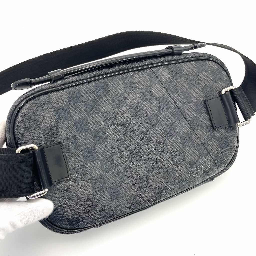 Louis Vuitton Damier graffiti body bag - Side view