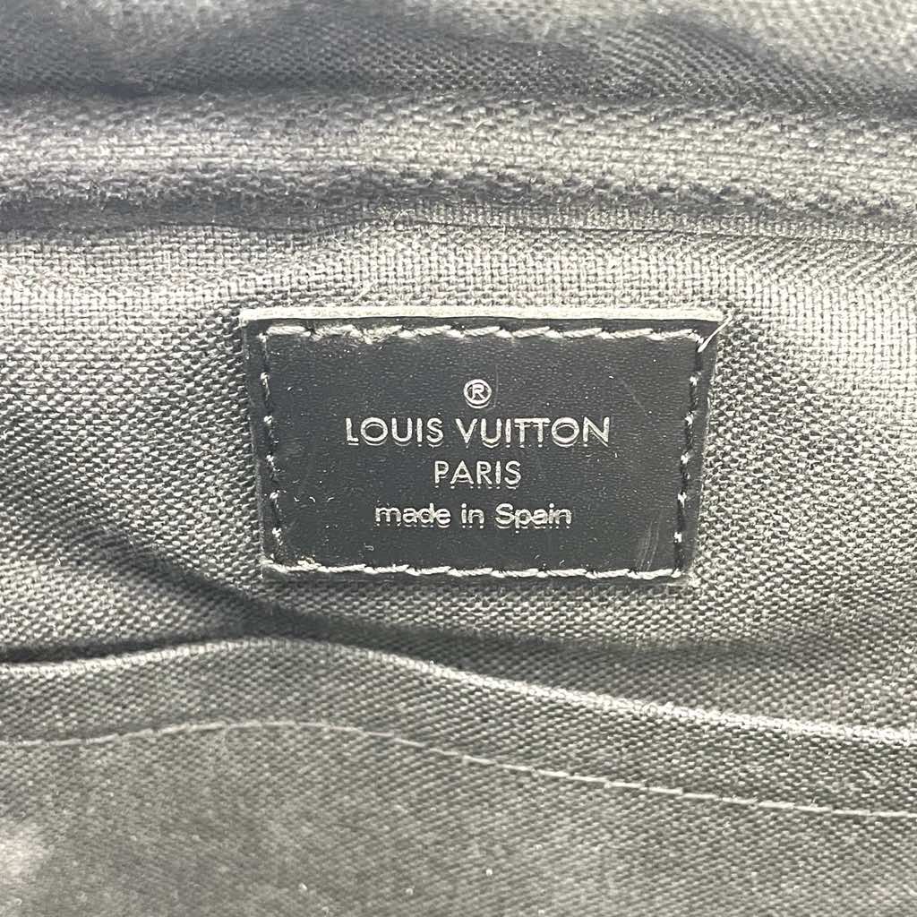 Louis Vuitton Damier graffiti body bag - Image 10