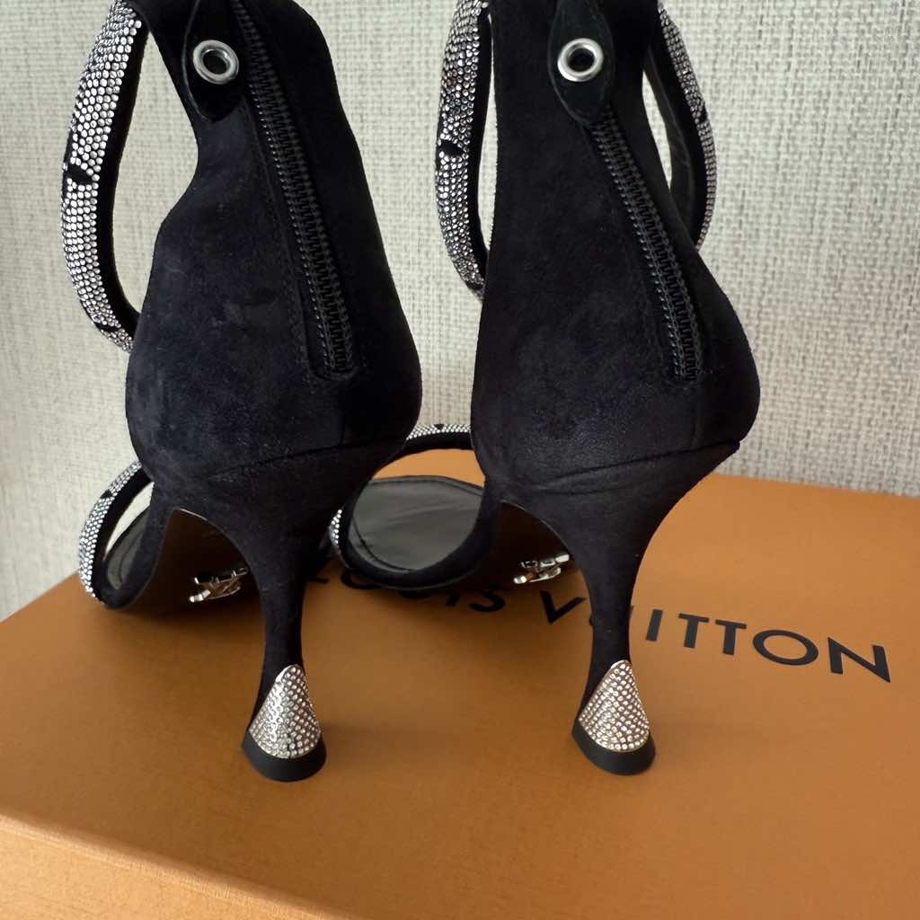 Louis Vuitton Embelished sandals - Detail 1