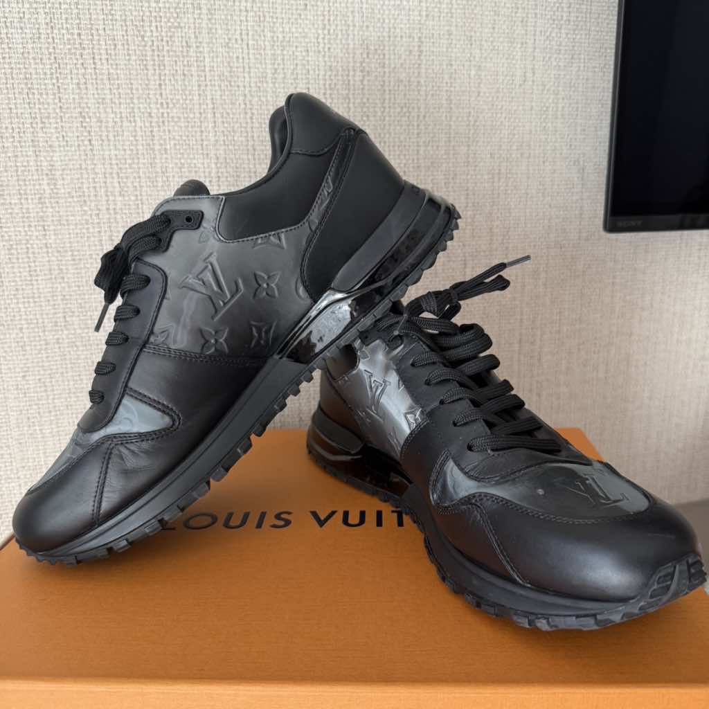 Louis Vuitton Hameleon Color Grey Black - Back view