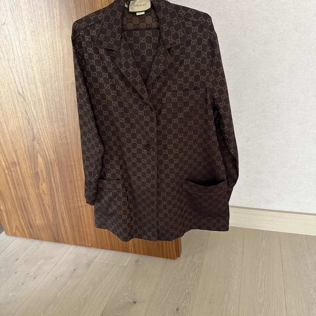 Gucci Elegant Pijama Gucci Shirt Brown Cotton Very good - Model View