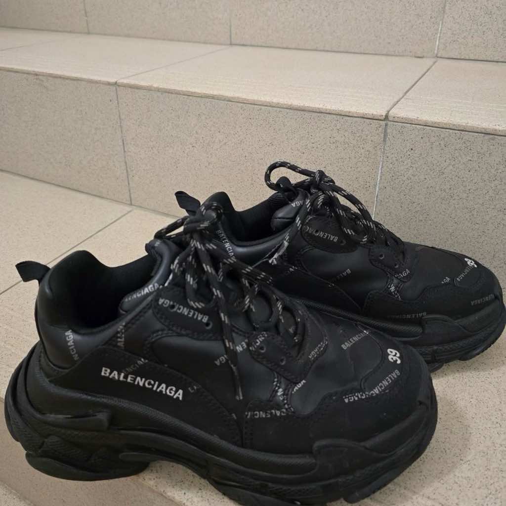 Balenciaga Triple S - Image 6