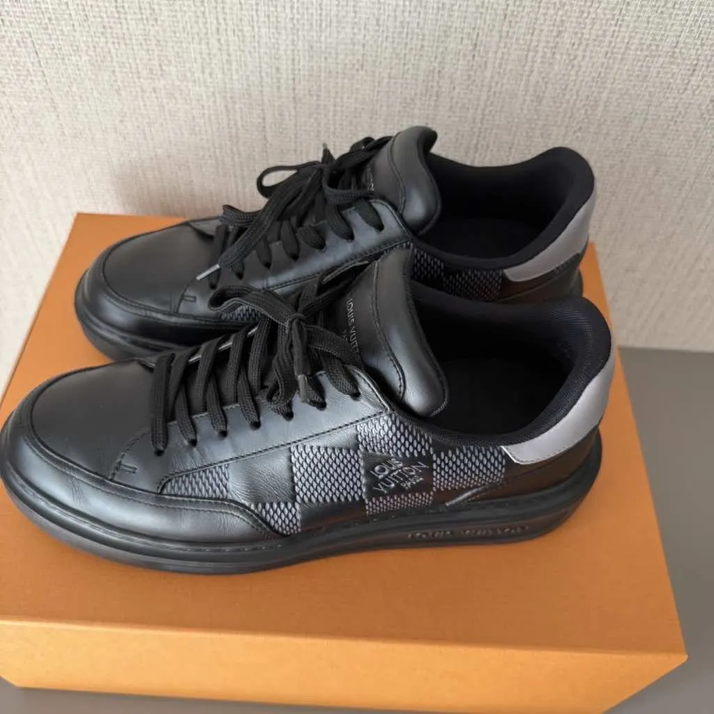 Louis Vuitton LV Trainers Black Leather Very good - Back View