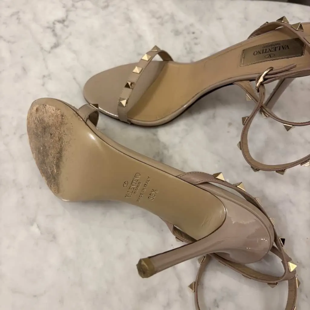 Valentino Rockstud Beige Leather Good - Inside View