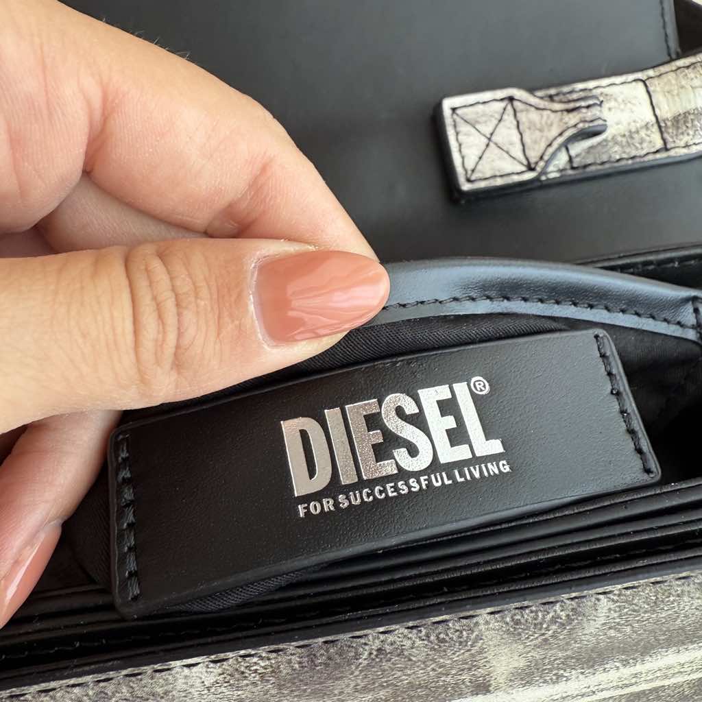 Diesel Crystal-Embellished - Detail 1