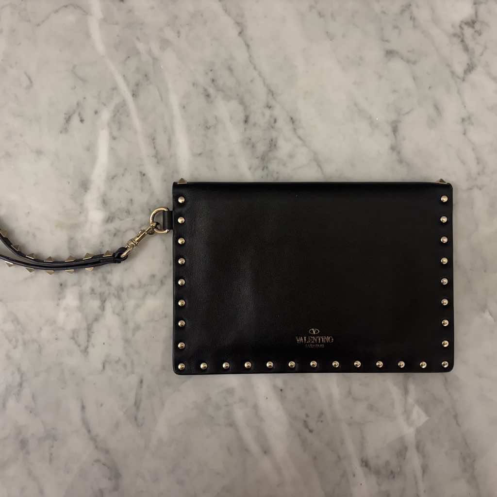 Valentino Garavani Rockstud Clutch - Back view