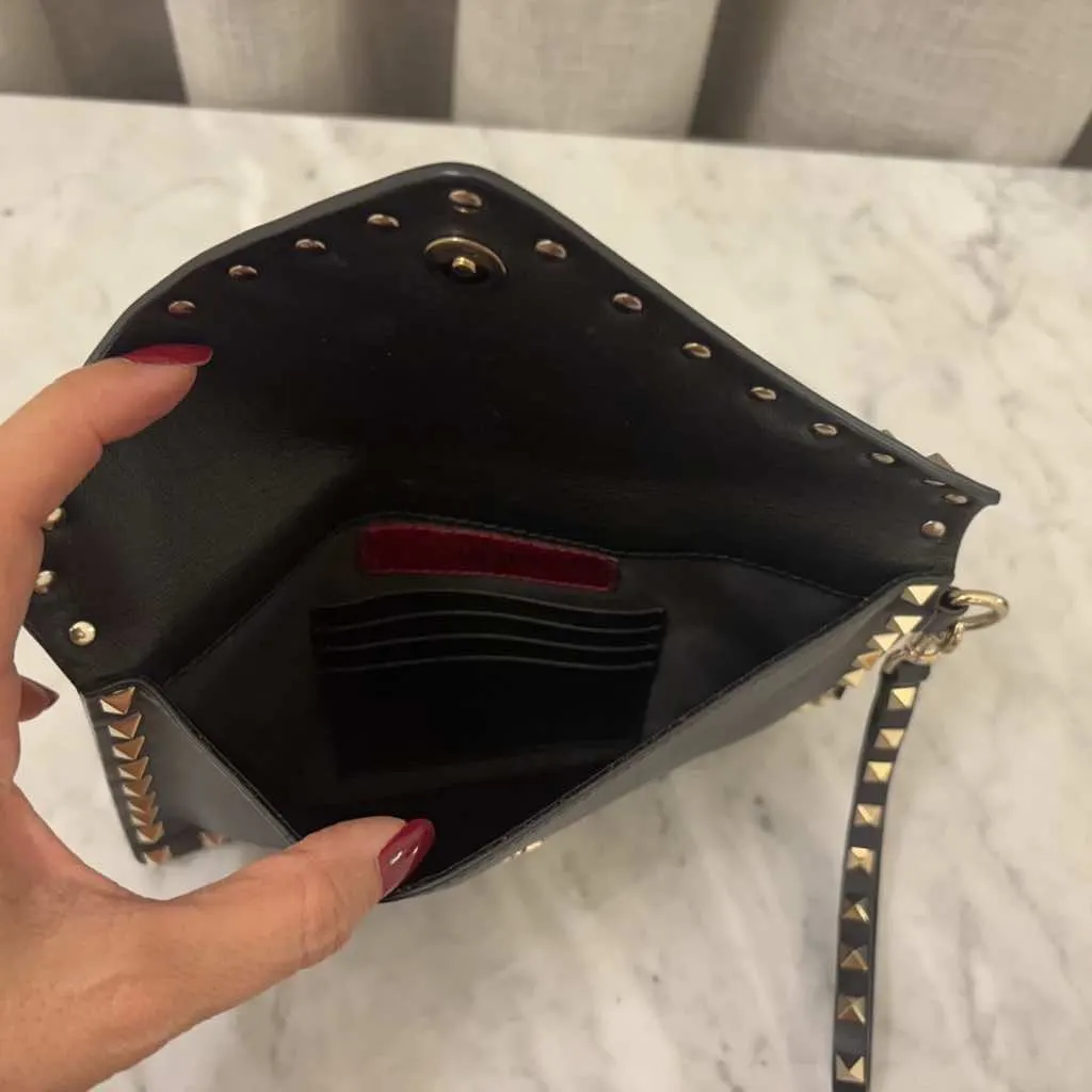 Valentino Rockstud Clutch Black Leather Gold Very good - Inside View