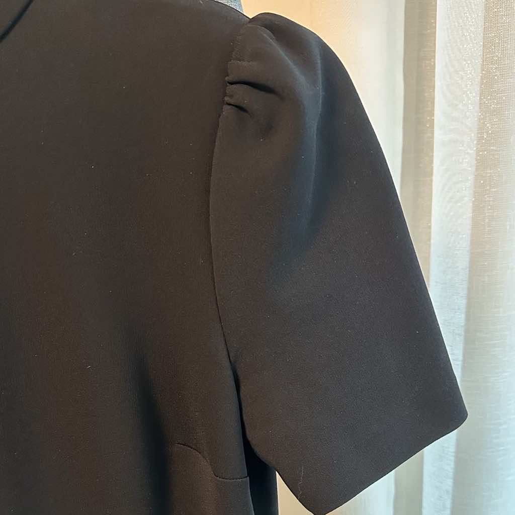 Gucci Belted Dress - Image 10