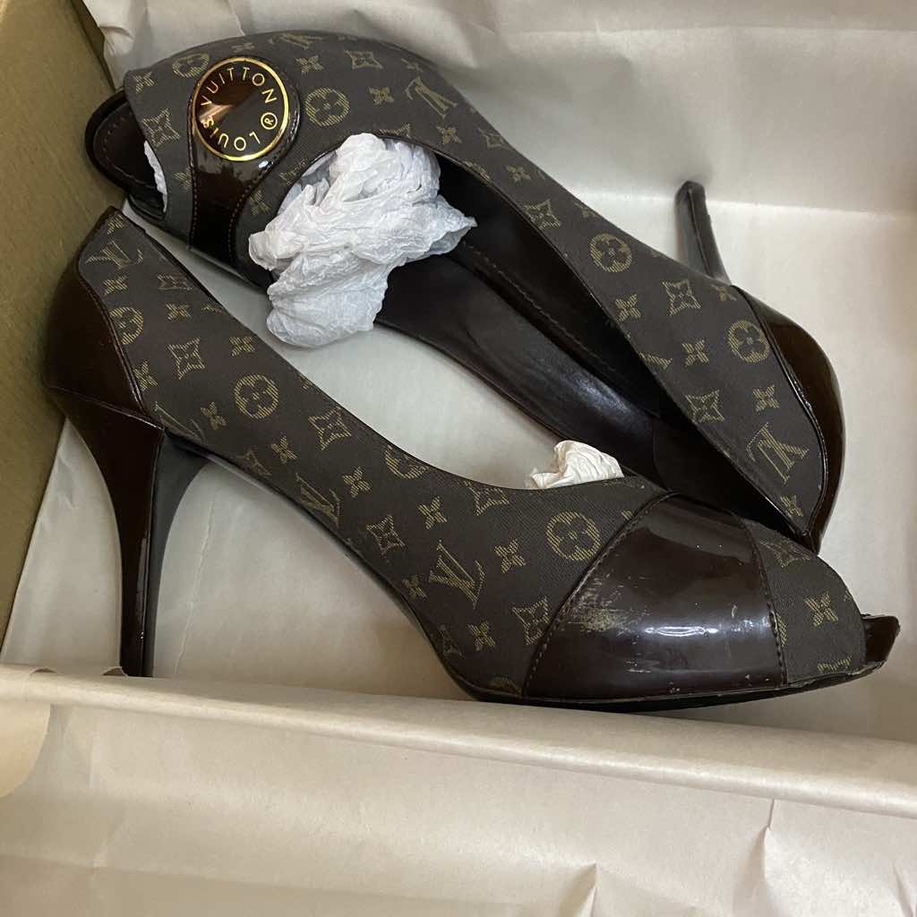 Louis Vuitton Judy Peep Toe Pumps - Side view