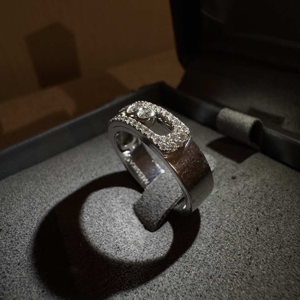 Messika Move Noa Pave 52 - Back view