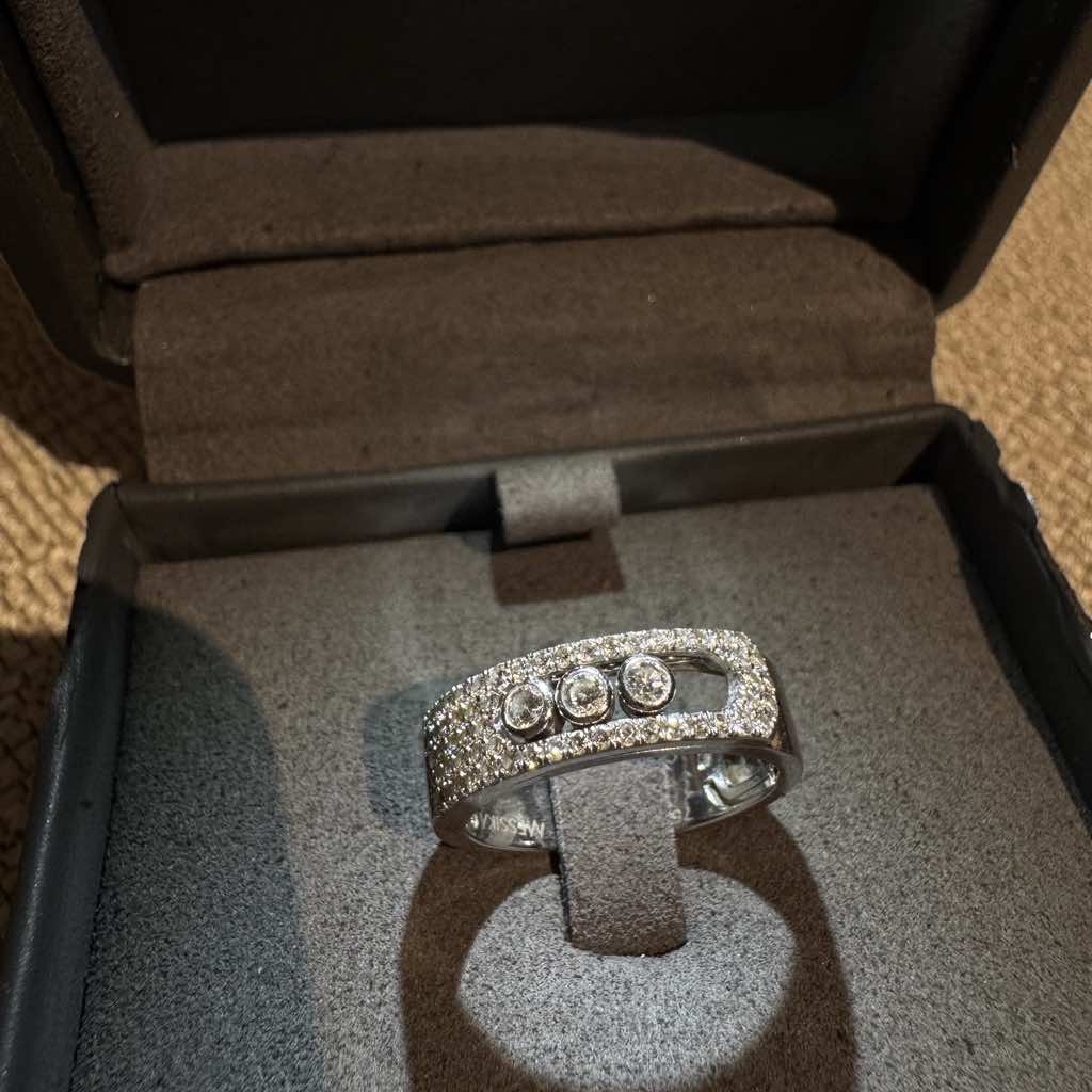 Messika Move Noa Pave 52 - Side view