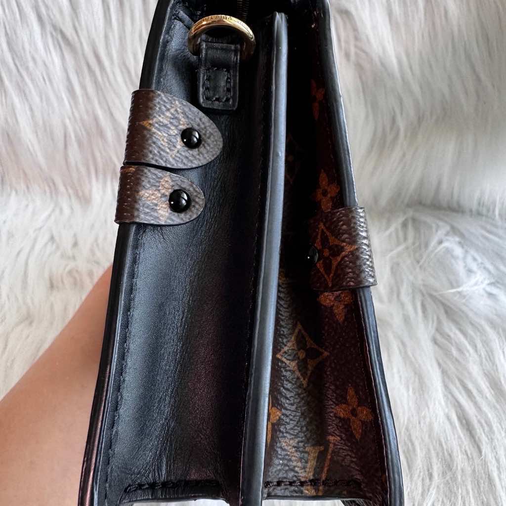 Louis Vuitton Monogram Reverse Trunk - Detail 2