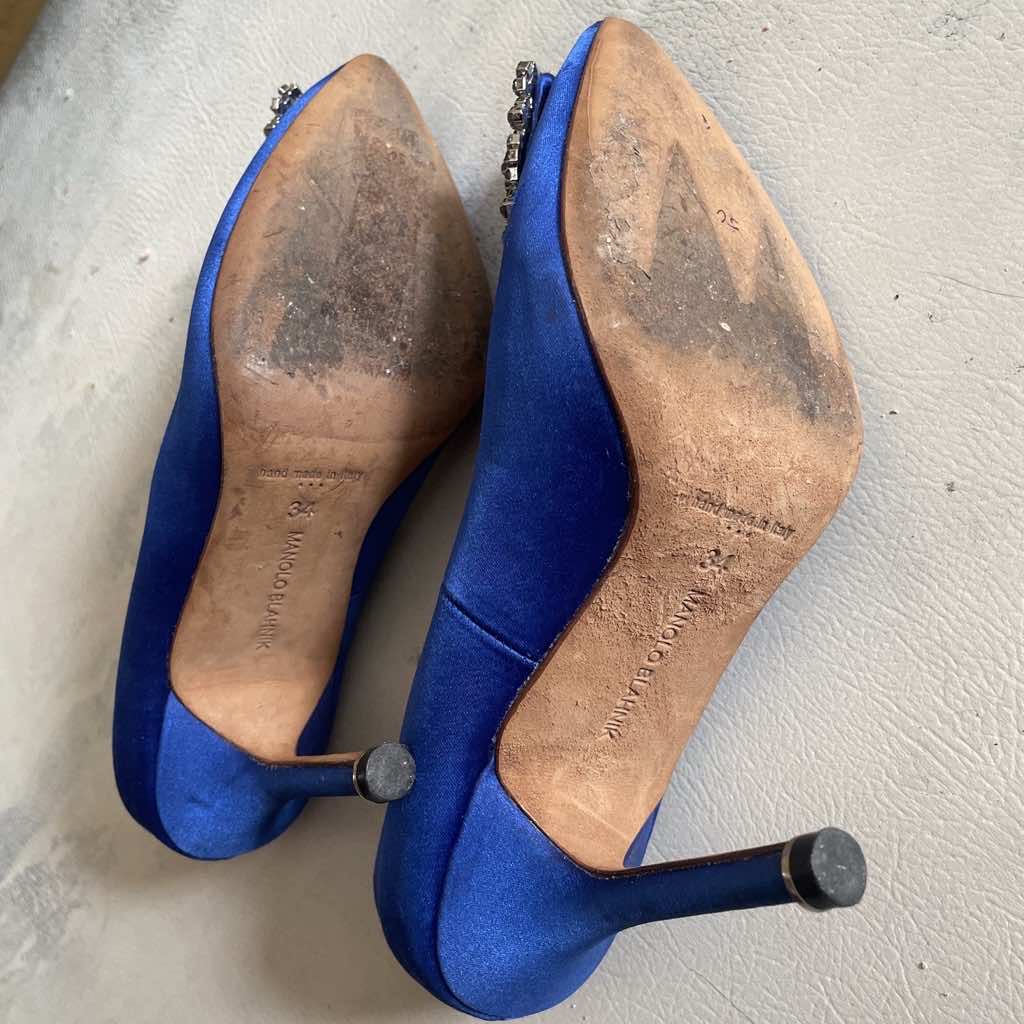 Manolo Blahnik Hangisi Blue Satin - Side view