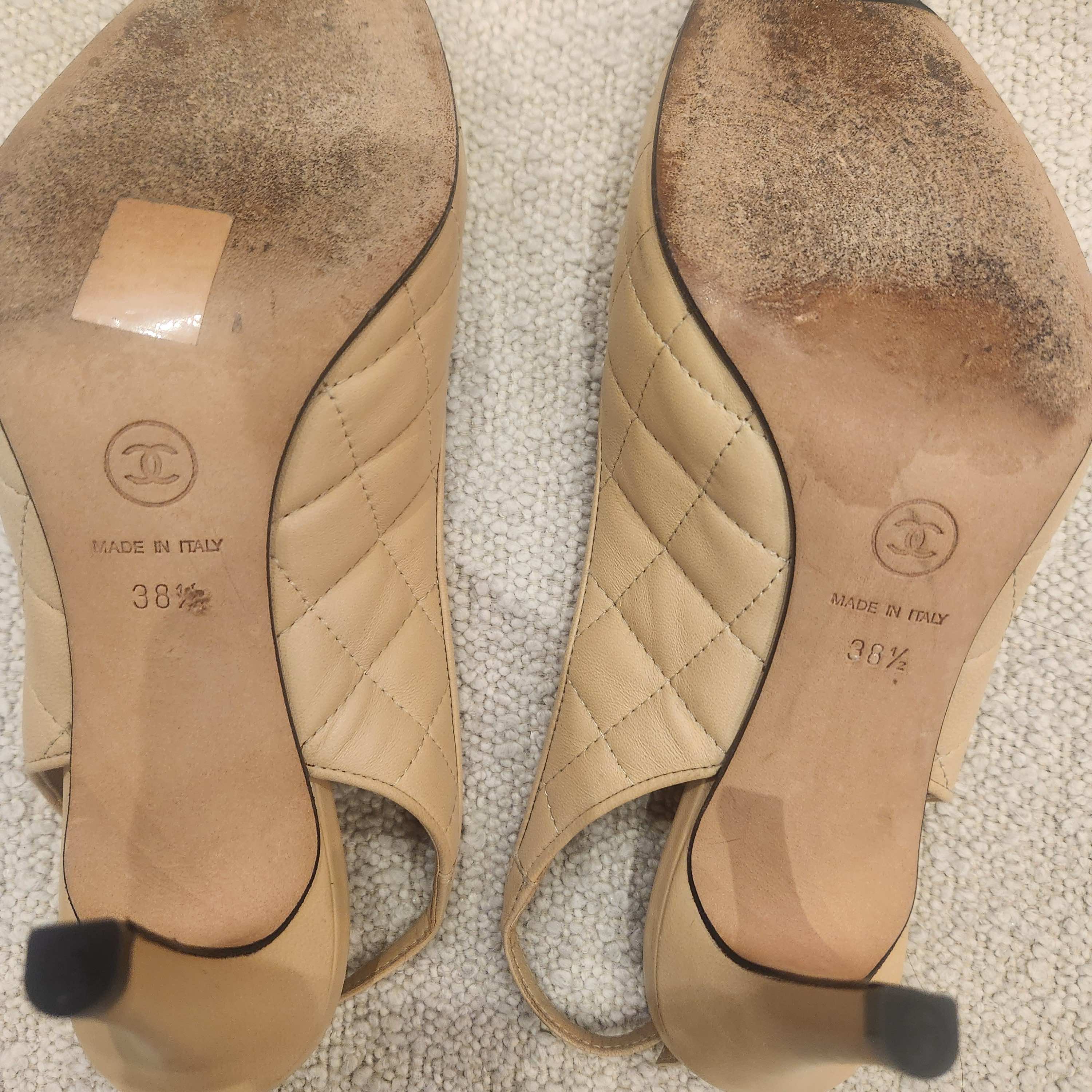 Chanel Sandal Beige x Black - Side view