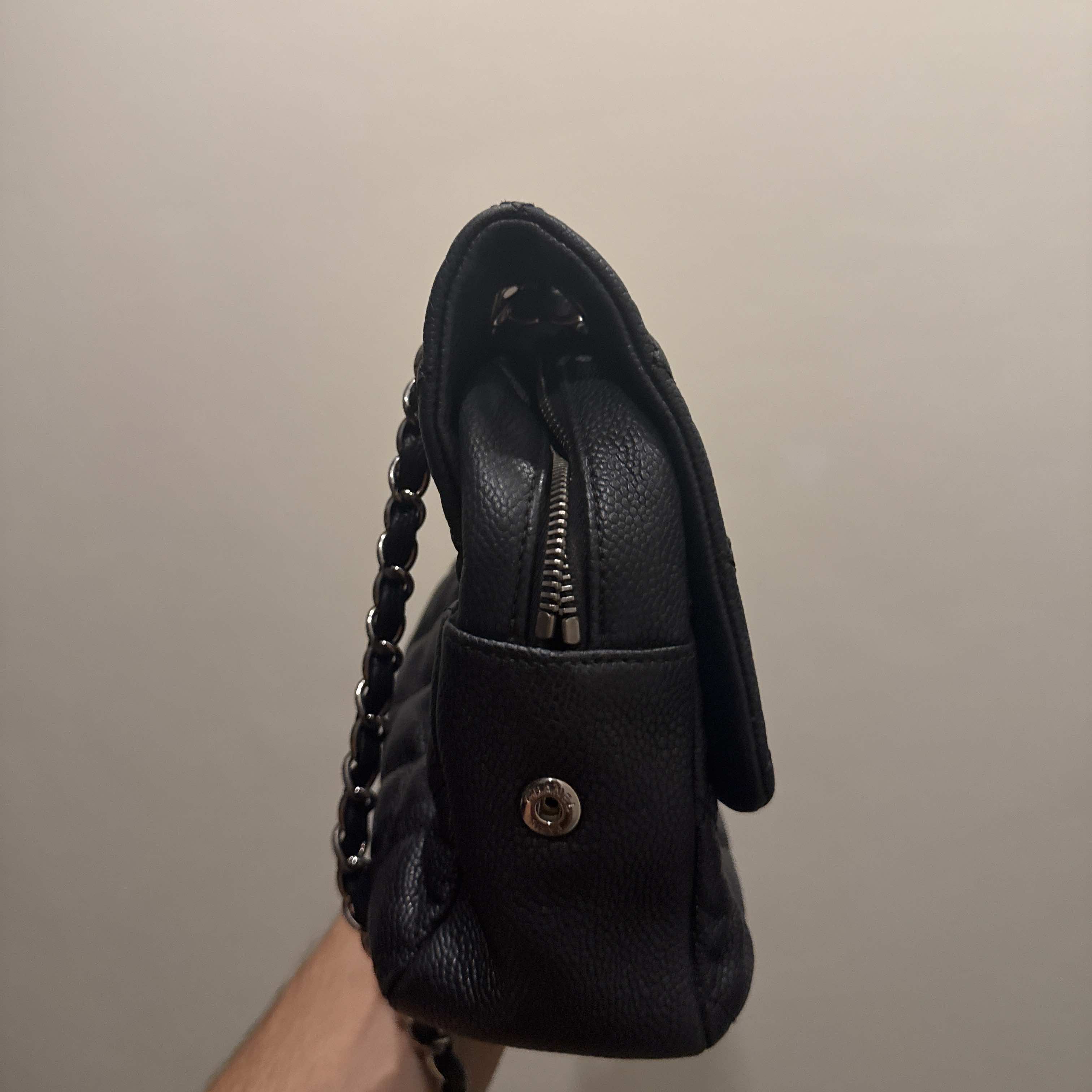 Chanel Black Flap Bag Jumbo - Image 10