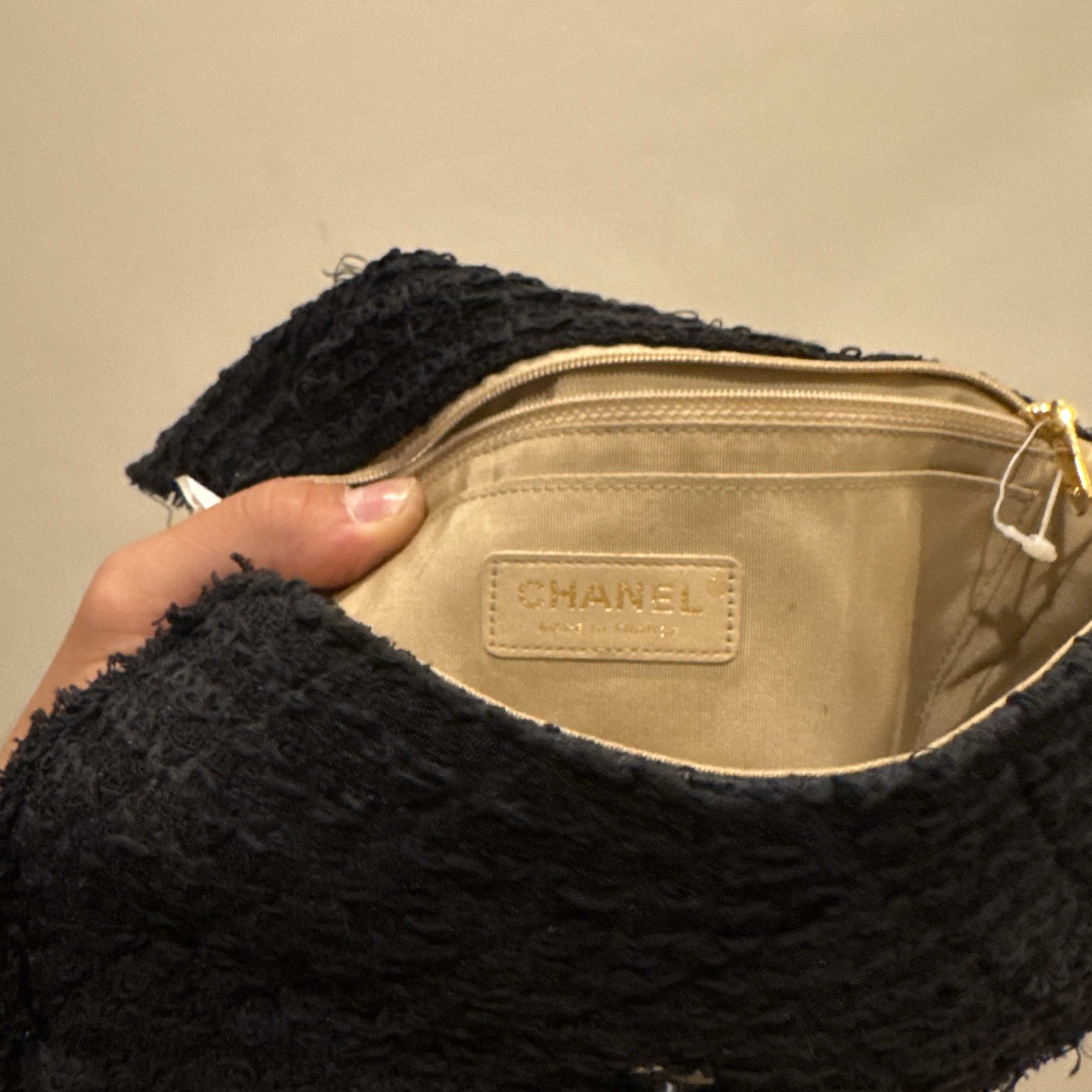 Chanel Flap bag Timeless Tweed - Side view