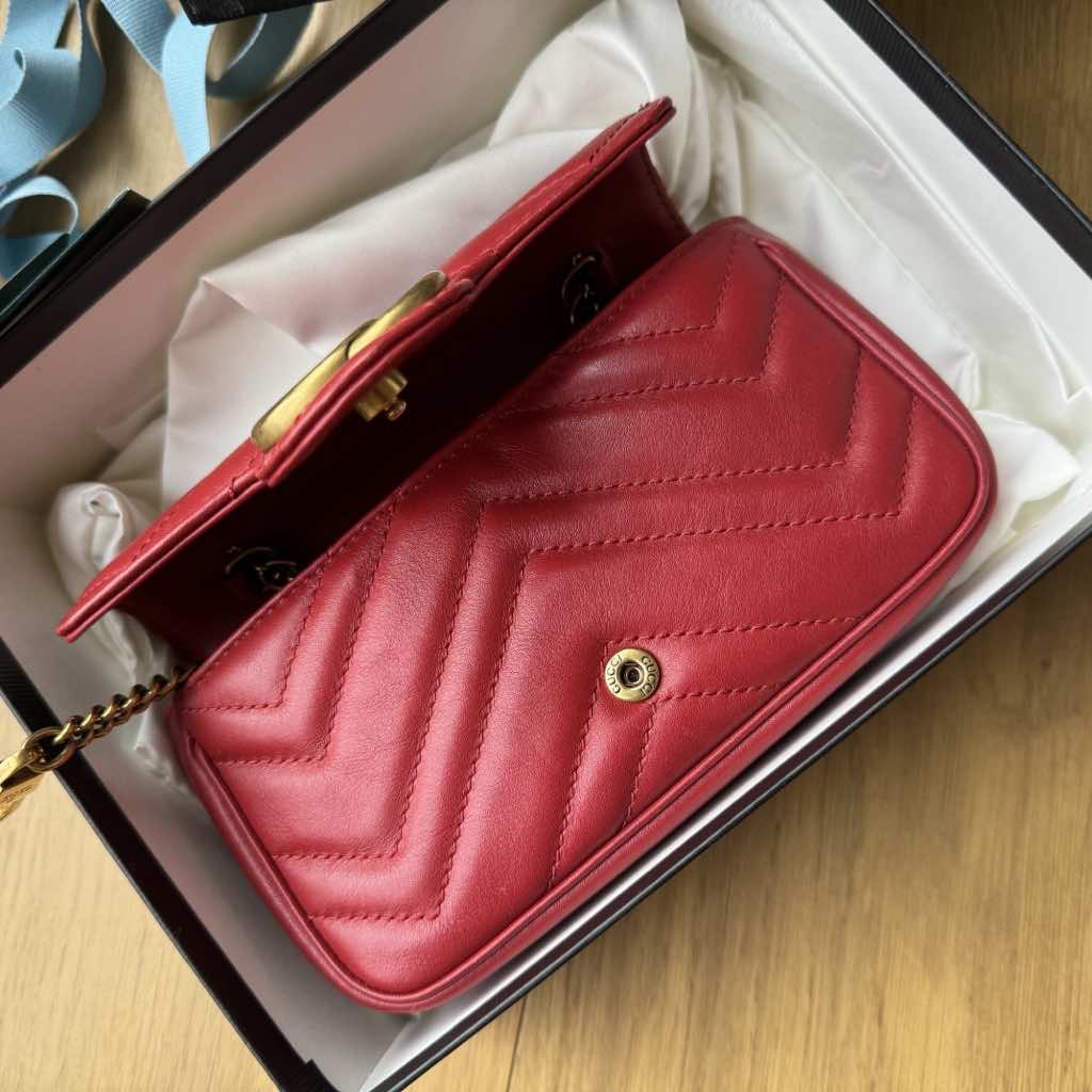 Gucci GG Marmont mini - Back view