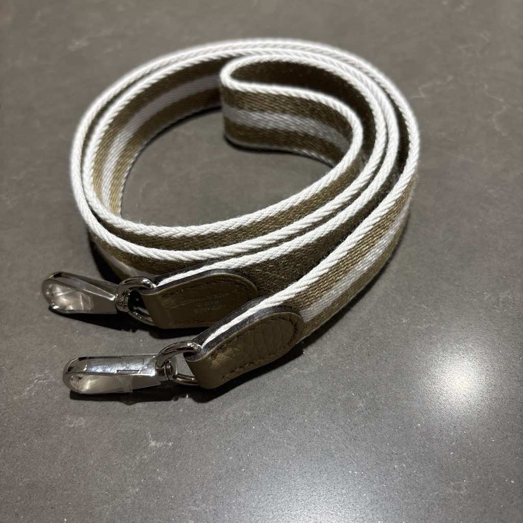 Hermès Mini Evelyne Beige Marfa - Detail 1