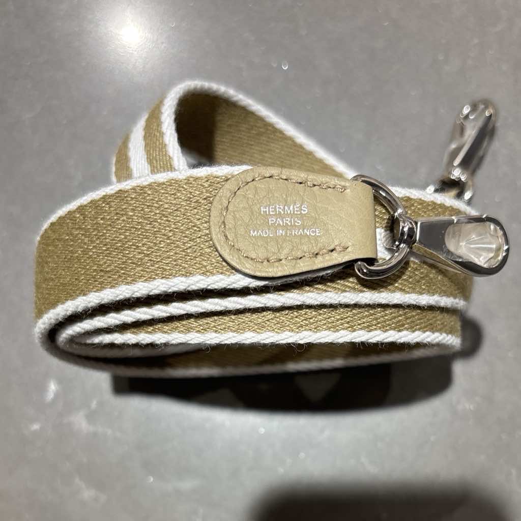 Hermès Mini Evelyne Beige Marfa - Detail 2
