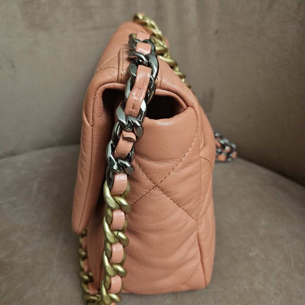 Chanel 19 Flap Bag - Image 6