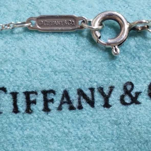 Tiffany & Co Interlocking Necklace - Side view