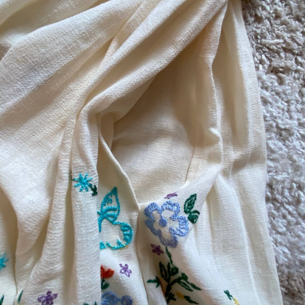 Zimmermann Clover Vintage Floral Cottage - Side view