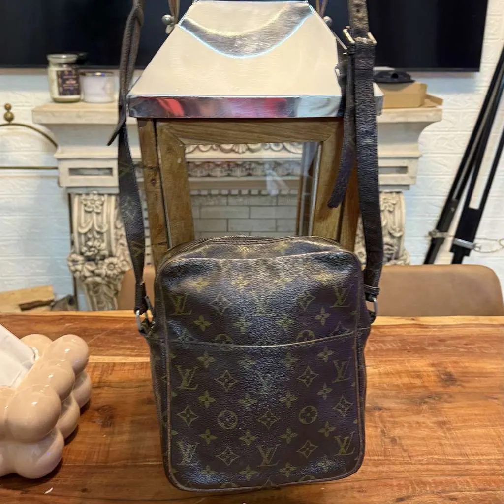 Louis Vuitton Crossbody Bag Brown Leather Good - Back View