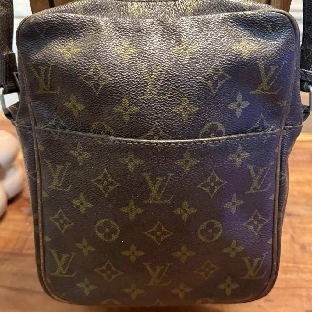 Louis Vuitton Crossbody Bag Brown Leather Good - Model View