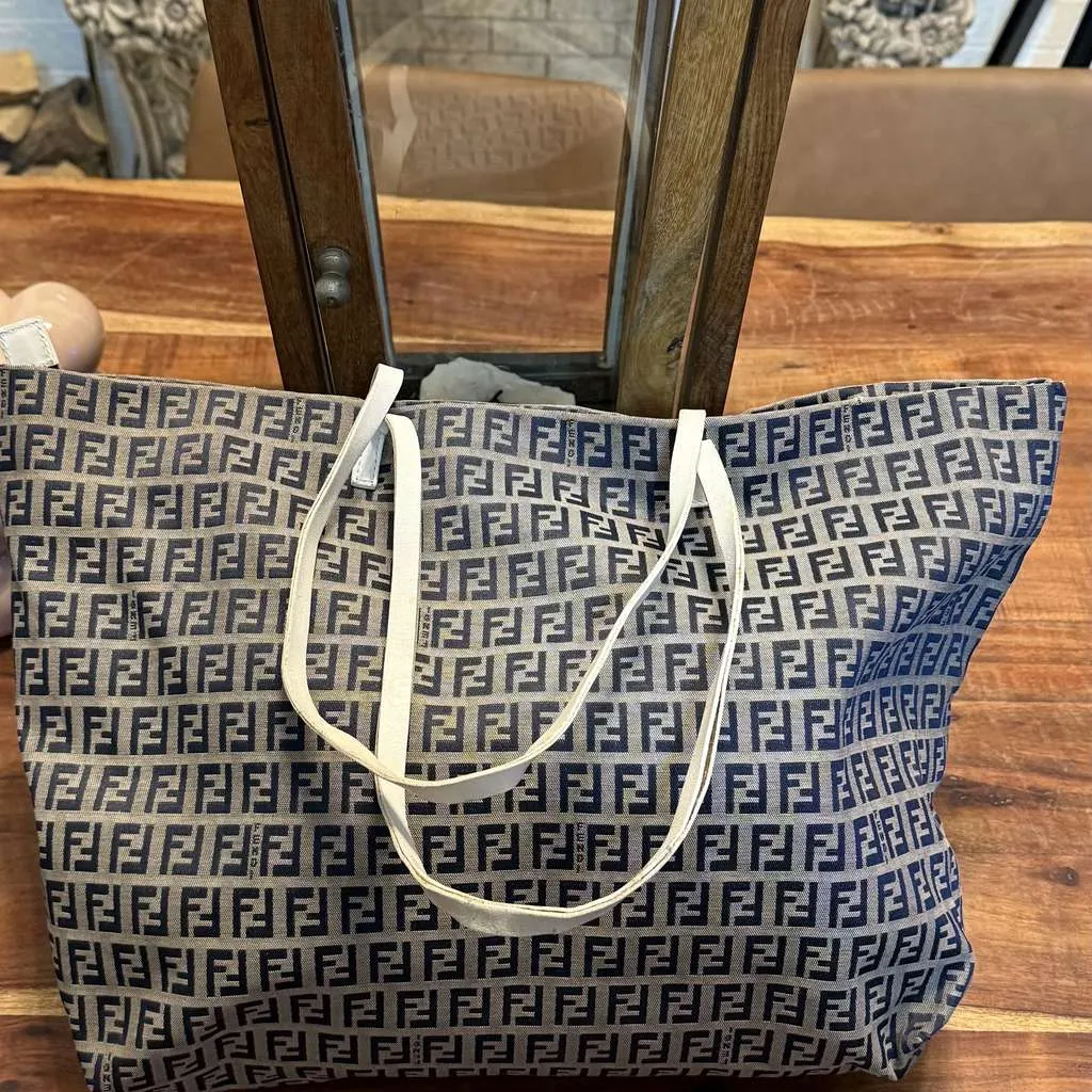 Fendi Tote Bag Beige Canvas Good - Inside View