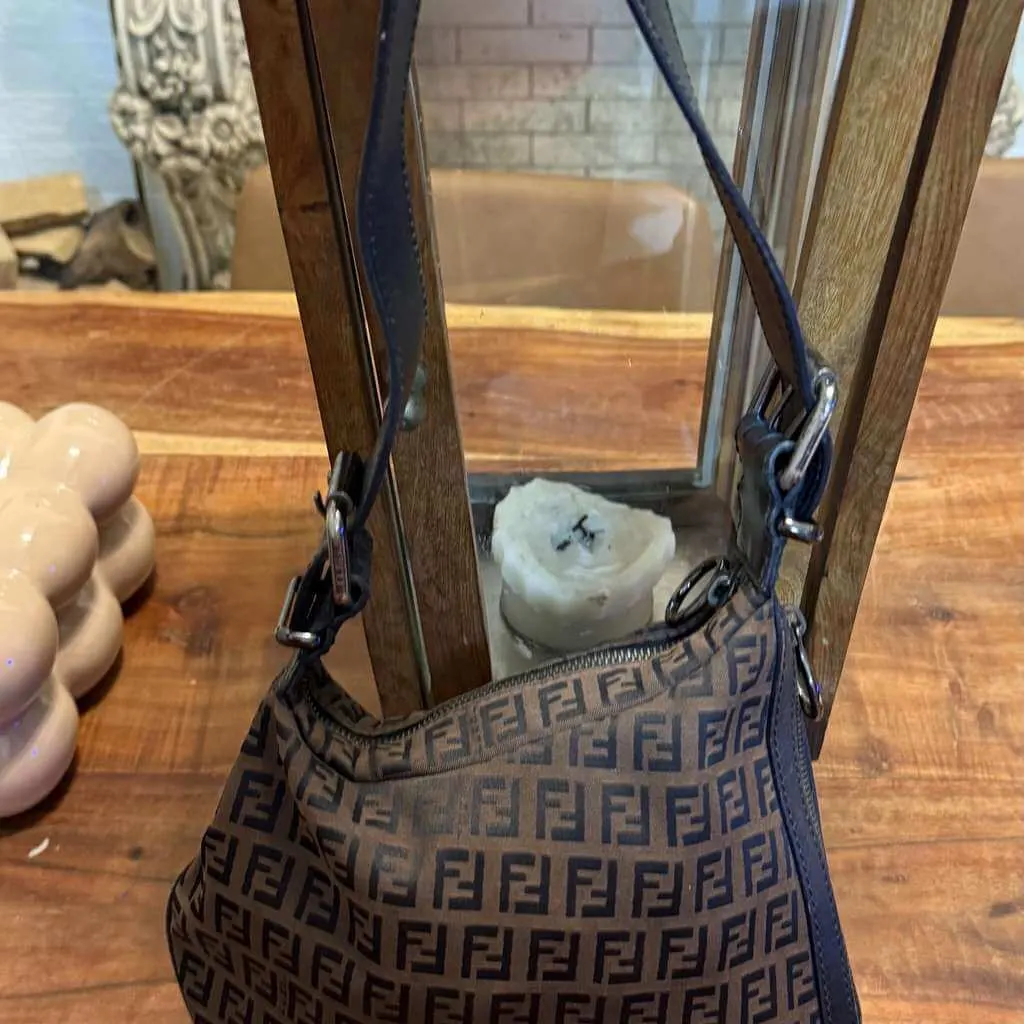 Fendi Oyster Bag Grey Canvas Good - Inside View