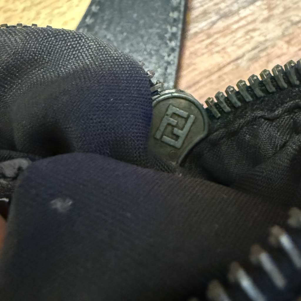 Fendi Oyster Bag - Detail 2